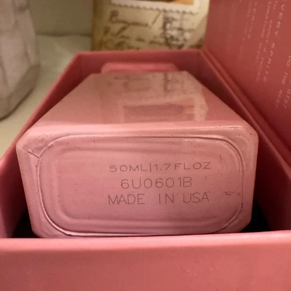 Oakcha Madame Rose Perfume - Picture 2 of 2